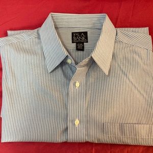 Jos. A. Bank Men's Blue Striped Dress Shirt Traveler's Collection 17 - 35